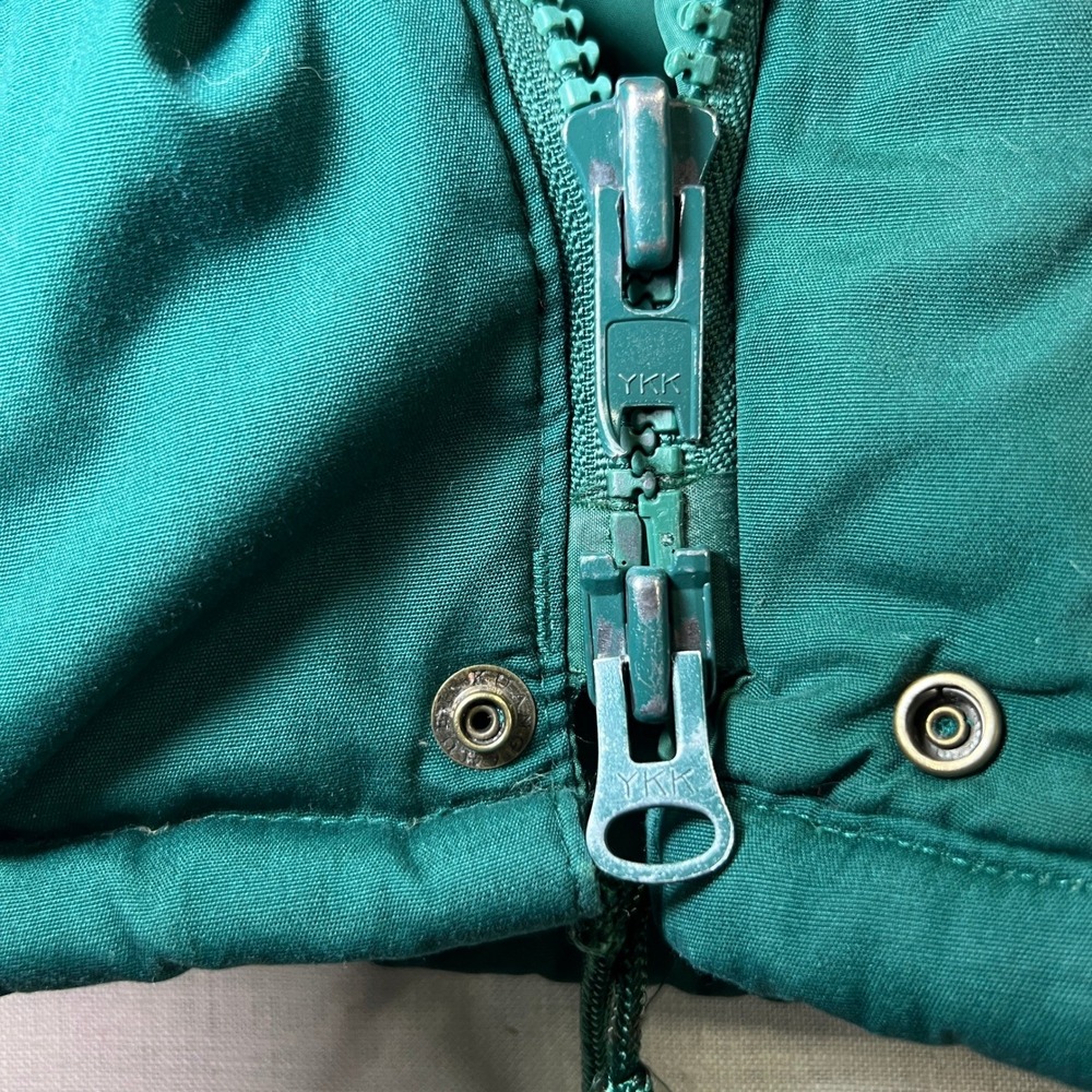 VTG Cabelas Hunting Parka Puffer Mens M Jacket USA Green Heavy Down Quilted Hood - Picture 7 of 12